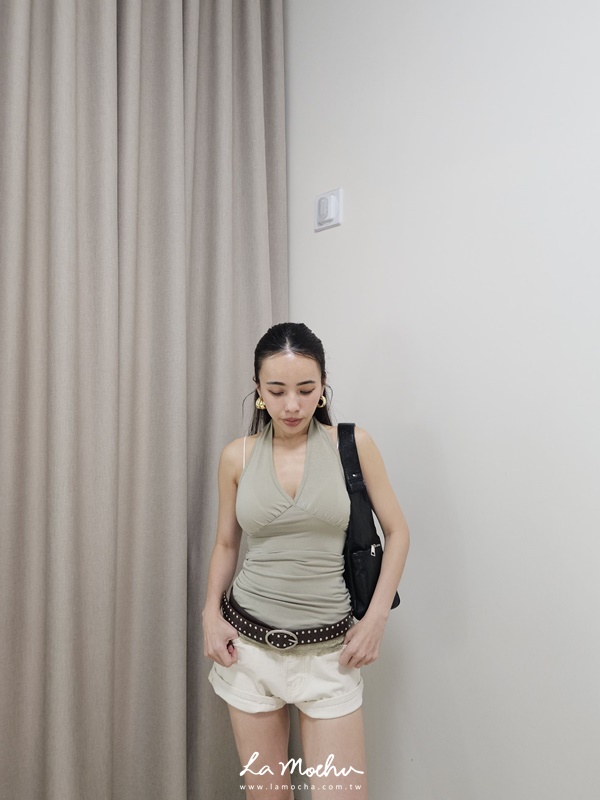 下擺蕾絲掛脖棉質背心